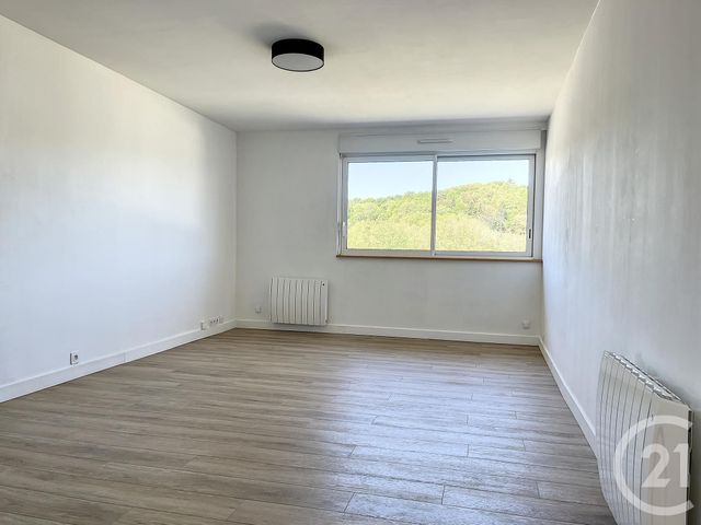 Appartement F2 &agrave; louer - 2 pi&egrave;ces - 49,60 m2 - Lannion - 22 - BRETAGNE