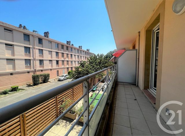 Appartement T3 à vendre - 3 pièces - 69 m2 - Pertuis - 84 - PROVENCE-ALPES-COTE-D-AZUR