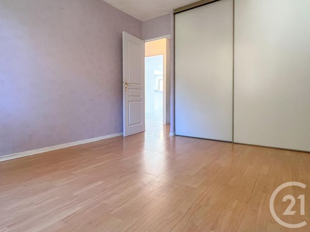 Appartement T3 à vendre - 3 pièces - 90,92 m2 - Aix En Provence - 13 - PROVENCE-ALPES-COTE-D-AZUR
