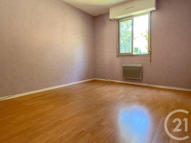 Appartement T3 à vendre - 3 pièces - 90,92 m2 - Aix En Provence - 13 - PROVENCE-ALPES-COTE-D-AZUR