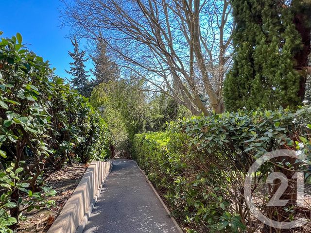 Appartement T3 à vendre - 3 pièces - 90,92 m2 - Aix En Provence - 13 - PROVENCE-ALPES-COTE-D-AZUR