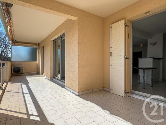 Appartement T3 à vendre - 3 pièces - 90,92 m2 - Aix En Provence - 13 - PROVENCE-ALPES-COTE-D-AZUR