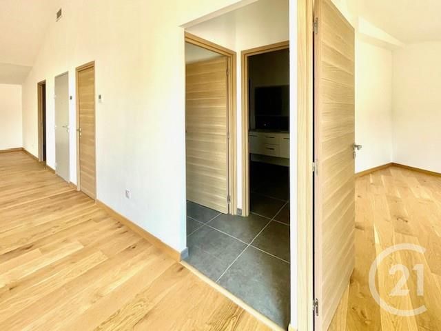 Appartement T3 à vendre - 3 pièces - 71,60 m2 - Aix En Provence - 13 - PROVENCE-ALPES-COTE-D-AZUR