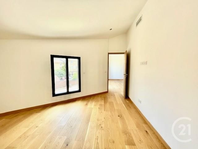 Appartement T3 à vendre - 3 pièces - 80,20 m2 - Aix En Provence - 13 - PROVENCE-ALPES-COTE-D-AZUR