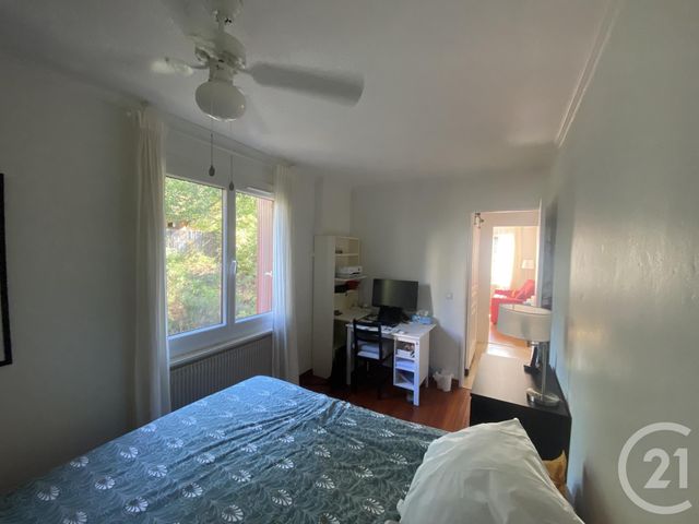 Appartement T3 à vendre - 3 pièces - 83,37 m2 - Aix En Provence - 13 - PROVENCE-ALPES-COTE-D-AZUR