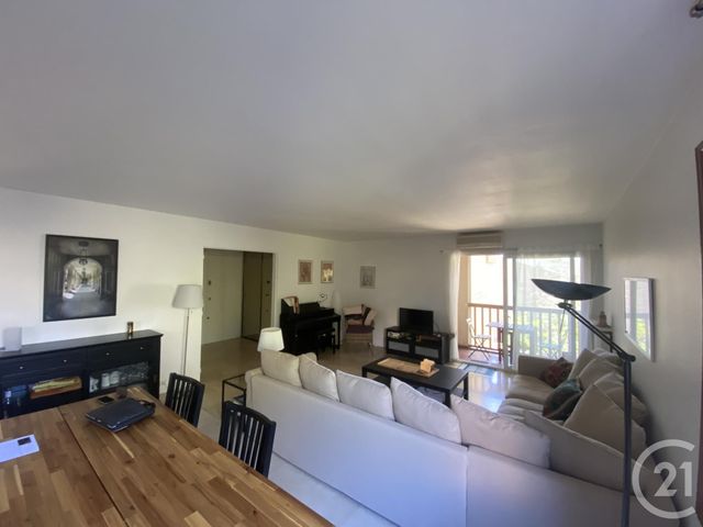 Appartement T3 à vendre - 3 pièces - 83,37 m2 - Aix En Provence - 13 - PROVENCE-ALPES-COTE-D-AZUR