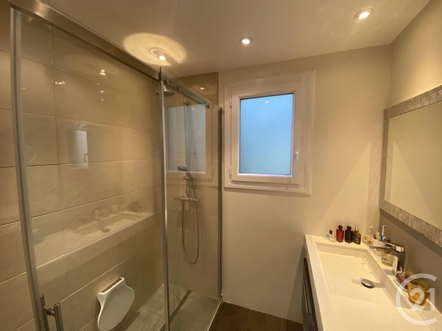 Appartement T3 à vendre - 3 pièces - 83,37 m2 - Aix En Provence - 13 - PROVENCE-ALPES-COTE-D-AZUR