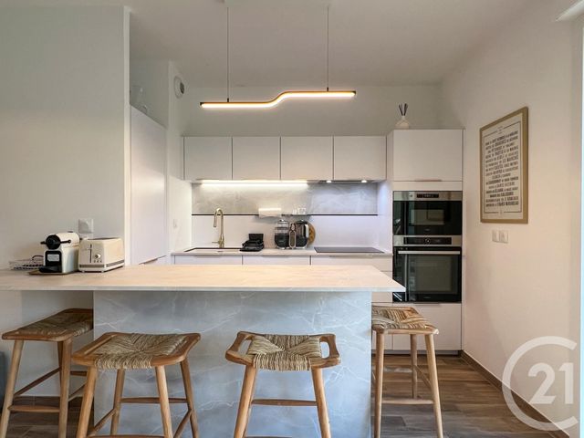 Appartement T3 à vendre - 3 pièces - 70,35 m2 - Aix En Provence - 13 - PROVENCE-ALPES-COTE-D-AZUR