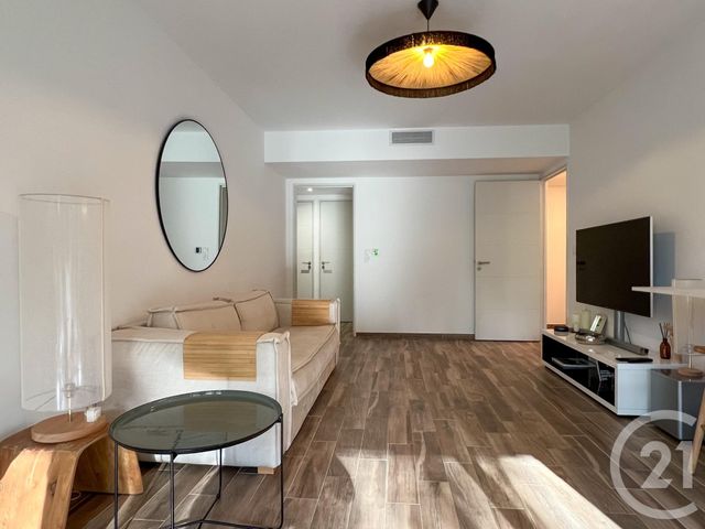 Appartement T3 à vendre - 3 pièces - 70,35 m2 - Aix En Provence - 13 - PROVENCE-ALPES-COTE-D-AZUR