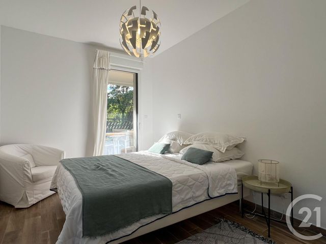 Appartement T3 à vendre - 3 pièces - 70,35 m2 - Aix En Provence - 13 - PROVENCE-ALPES-COTE-D-AZUR