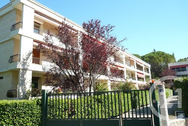 Appartement à vendre - 5 pièces - 86 m2 - Aix En Provence - 13 - PROVENCE-ALPES-COTE-D-AZUR