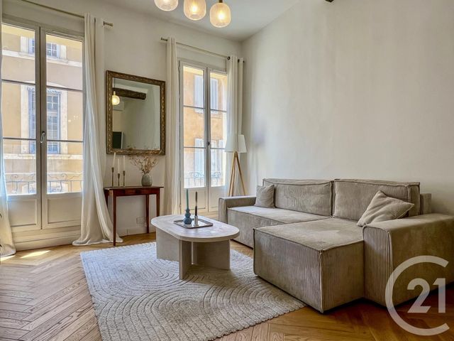 Appartement à vendre - 2 pièces - 54 m2 - Aix En Provence - 13 - PROVENCE-ALPES-COTE-D-AZUR