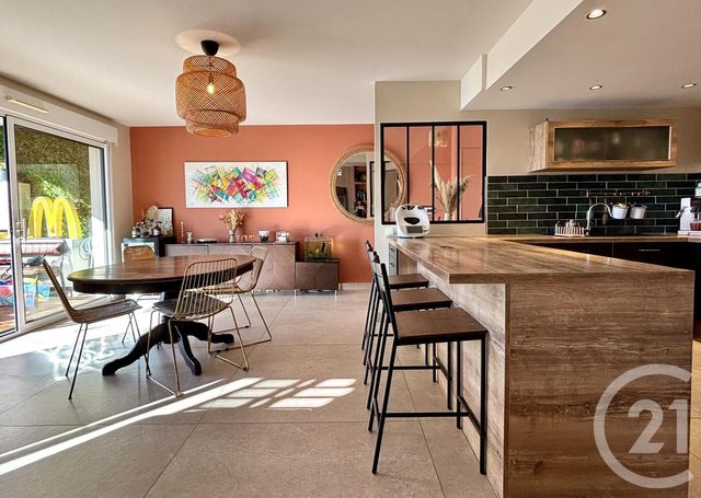 Appartement T3 &agrave; vendre - 3 pi&egrave;ces - 84,30 m2 - Aix En Provence - 13 - PROVENCE-ALPES-COTE-D-AZUR