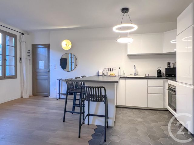 Appartement T3 à vendre - 3 pièces - 66,09 m2 - Aix En Provence - 13 - PROVENCE-ALPES-COTE-D-AZUR