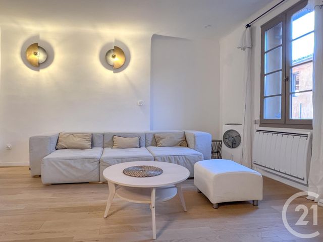 Appartement T3 à vendre - 3 pièces - 66,09 m2 - Aix En Provence - 13 - PROVENCE-ALPES-COTE-D-AZUR