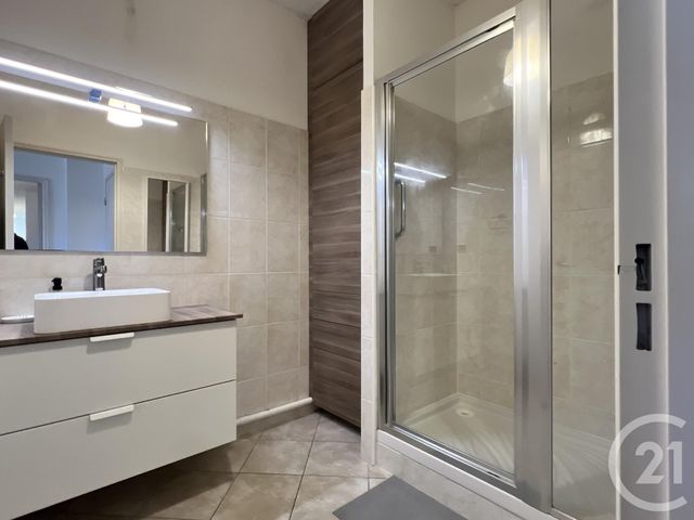 Appartement T4 à louer - 4 pièces - 125 m2 - Aix En Provence - 13 - PROVENCE-ALPES-COTE-D-AZUR