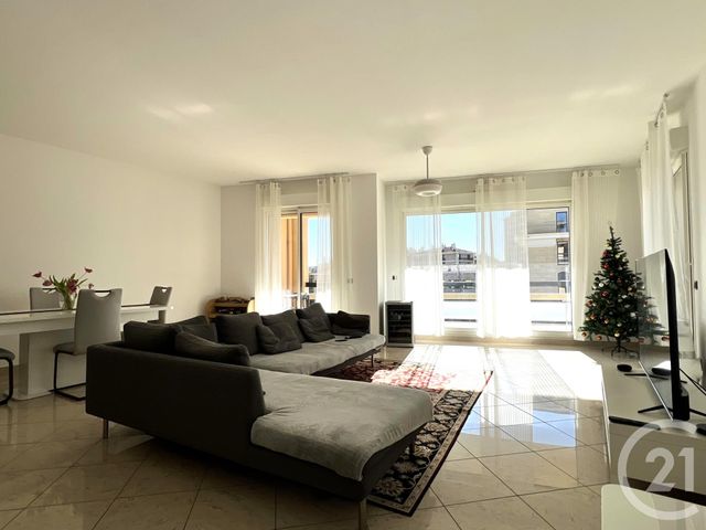 Appartement T4 à louer - 4 pièces - 125 m2 - Aix En Provence - 13 - PROVENCE-ALPES-COTE-D-AZUR