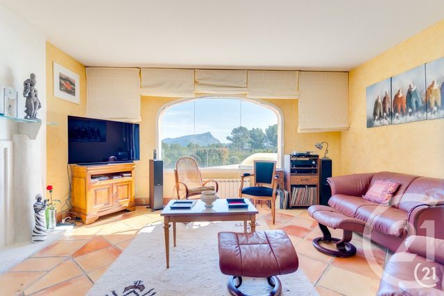 Maison &agrave; vendre - 8 pi&egrave;ces - 219 m2 - St Marc Jaumegarde - 13 - PROVENCE-ALPES-COTE-D-AZUR