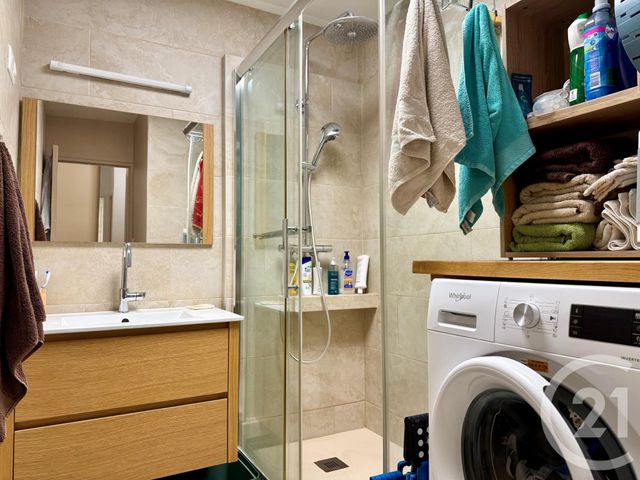 Appartement &agrave; louer - 3 pi&egrave;ces - 53 m2 - Aix En Provence - 13 - PROVENCE-ALPES-COTE-D-AZUR