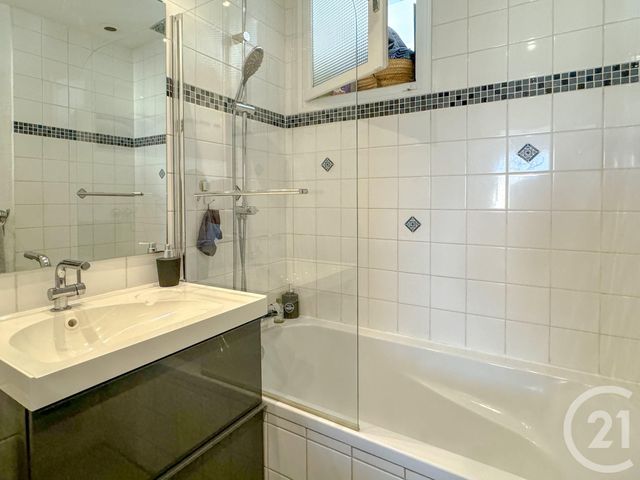 Appartement T4 &agrave; vendre - 4 pi&egrave;ces - 71,39 m2 - Aix En Provence - 13 - PROVENCE-ALPES-COTE-D-AZUR