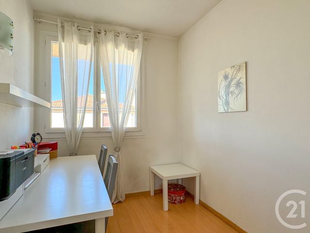 Appartement T4 &agrave; vendre - 4 pi&egrave;ces - 71,39 m2 - Aix En Provence - 13 - PROVENCE-ALPES-COTE-D-AZUR