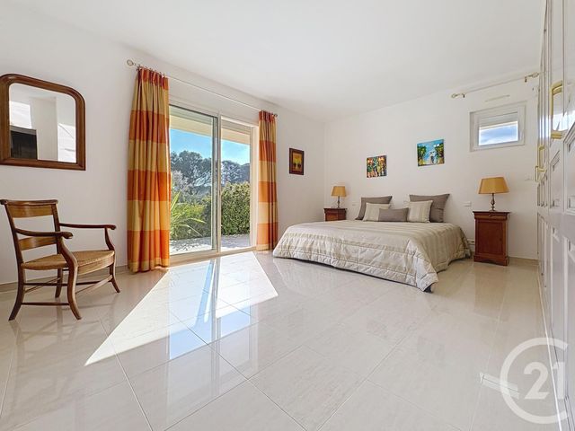 Maison &agrave; vendre - 5 pi&egrave;ces - 210 m2 - St Cannat - 13 - PROVENCE-ALPES-COTE-D-AZUR