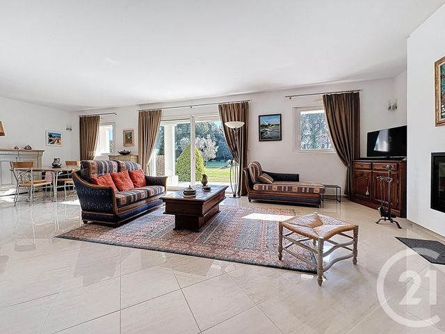 Maison &agrave; vendre - 5 pi&egrave;ces - 210 m2 - St Cannat - 13 - PROVENCE-ALPES-COTE-D-AZUR