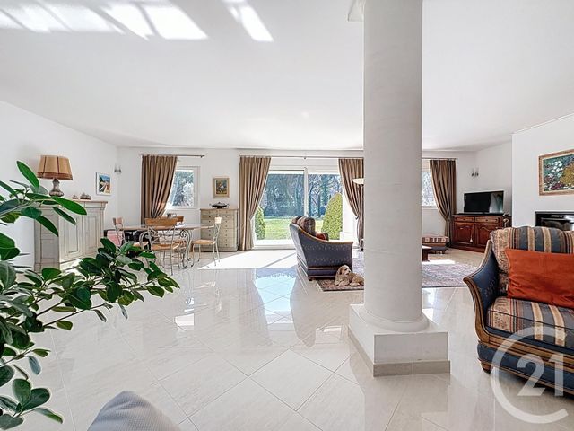 Maison &agrave; vendre - 5 pi&egrave;ces - 210 m2 - St Cannat - 13 - PROVENCE-ALPES-COTE-D-AZUR