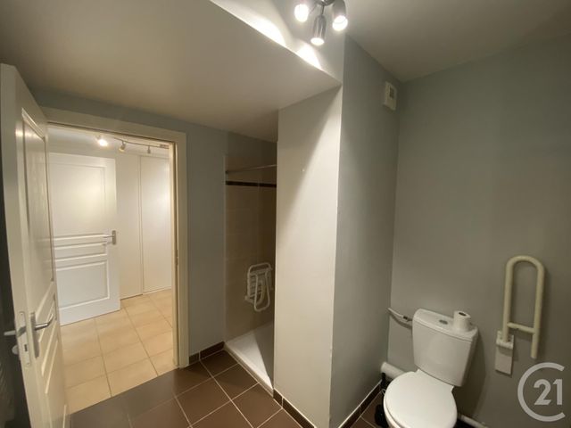 Appartement T1 &agrave; louer - 1 pi&egrave;ce - 33,90 m2 - Aix En Provence - 13 - PROVENCE-ALPES-COTE-D-AZUR