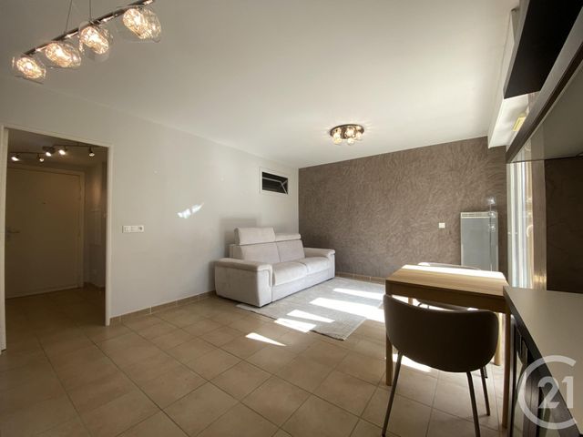 Appartement T1 &agrave; louer - 1 pi&egrave;ce - 33,90 m2 - Aix En Provence - 13 - PROVENCE-ALPES-COTE-D-AZUR