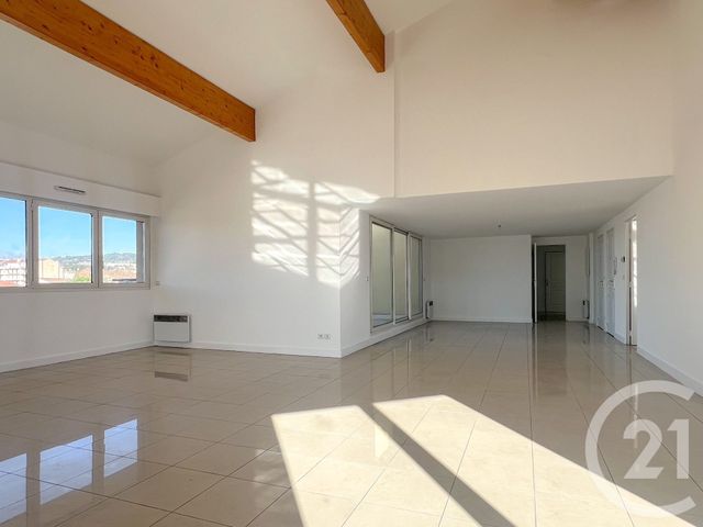 Appartement F5 &agrave; louer - 5 pi&egrave;ces - 221 m2 - Aix En Provence - 13 - PROVENCE-ALPES-COTE-D-AZUR