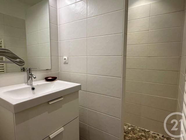 Appartement &agrave; louer - 2 pi&egrave;ces - 56 m2 - Aix En Provence - 13 - PROVENCE-ALPES-COTE-D-AZUR