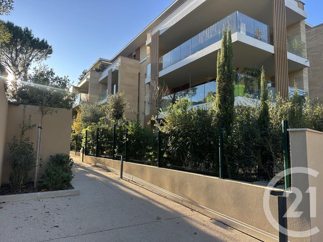 Appartement T2 &agrave; louer - 2 pi&egrave;ces - 47,45 m2 - Aix En Provence - 13 - PROVENCE-ALPES-COTE-D-AZUR
