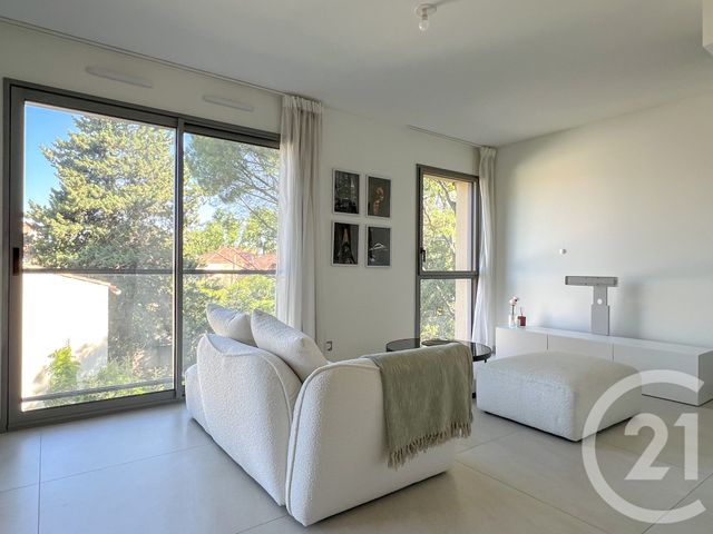 Appartement T2 &agrave; louer - 2 pi&egrave;ces - 47,45 m2 - Aix En Provence - 13 - PROVENCE-ALPES-COTE-D-AZUR