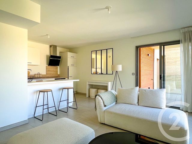 Appartement T2 &agrave; louer - 2 pi&egrave;ces - 47,45 m2 - Aix En Provence - 13 - PROVENCE-ALPES-COTE-D-AZUR