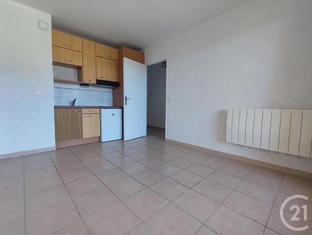 Appartement T2 &agrave; louer - 2 pi&egrave;ces - 25,74 m2 - Aix En Provence - 13 - PROVENCE-ALPES-COTE-D-AZUR