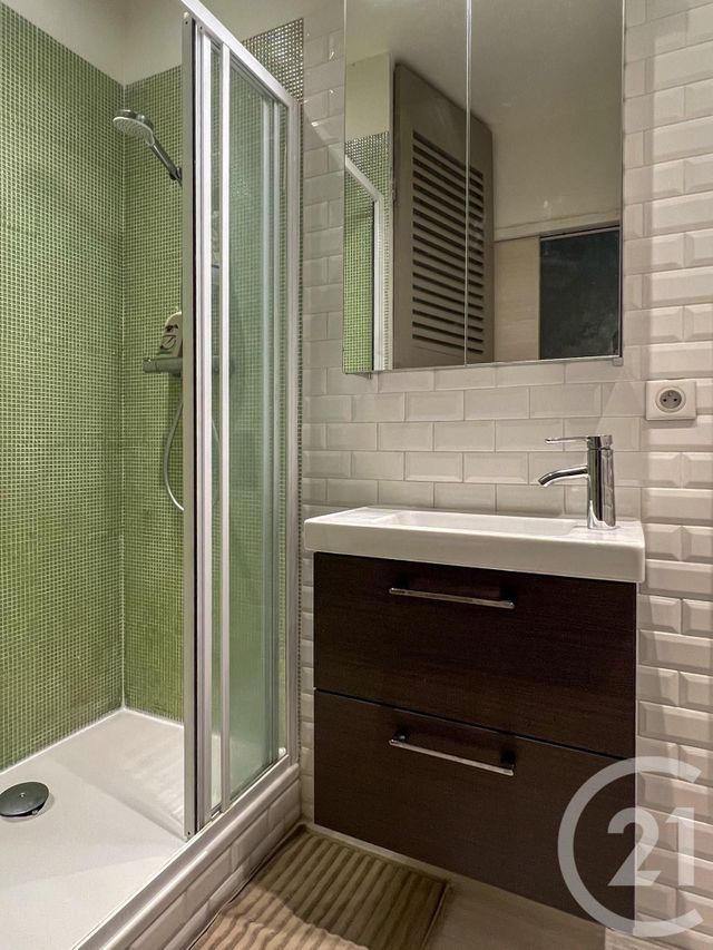 Appartement T2 &agrave; louer - 2 pi&egrave;ces - 43,76 m2 - Aix En Provence - 13 - PROVENCE-ALPES-COTE-D-AZUR