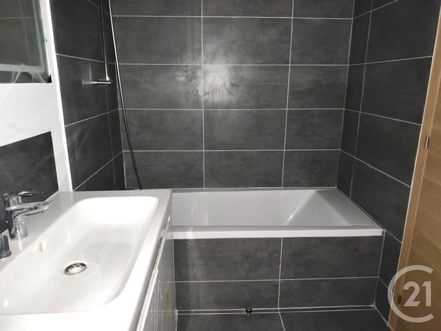 Appartement T3 &agrave; vendre - 3 pi&egrave;ces - 68,70 m2 - Aix En Provence - 13 - PROVENCE-ALPES-COTE-D-AZUR