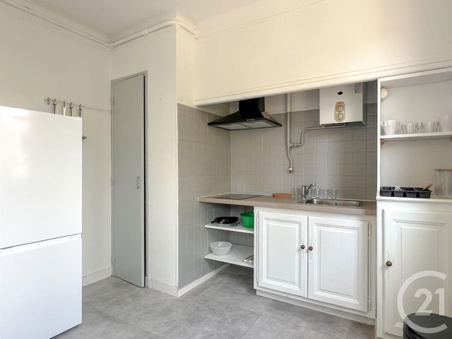 Appartement T4 &agrave; louer - 4 pi&egrave;ces - 68,27 m2 - Aix En Provence - 13 - PROVENCE-ALPES-COTE-D-AZUR
