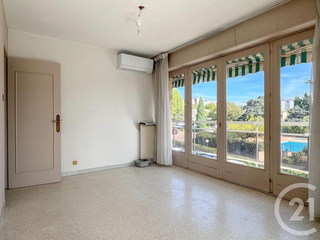 Appartement T4 &agrave; louer - 4 pi&egrave;ces - 86,78 m2 - Aix En Provence - 13 - PROVENCE-ALPES-COTE-D-AZUR