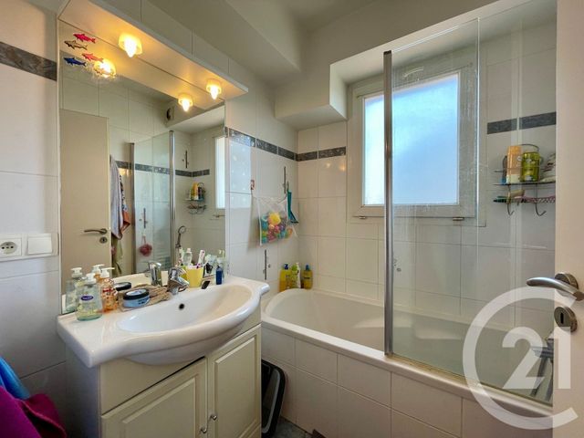 Appartement F4 à vendre - 3 pièces - 66,86 m2 - Maizieres Les Metz - 57 - LORRAINE