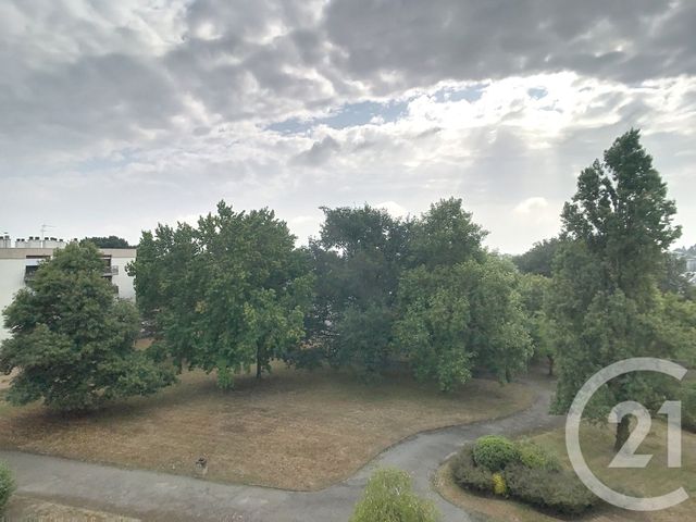 Appartement à vendre - 4 pièces - 84,14 m2 - St Herblain - 44 - PAYS-DE-LOIRE