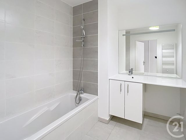 Appartement T3 à louer - 3 pièces - 61,80 m2 - Nantes - 44 - PAYS-DE-LOIRE