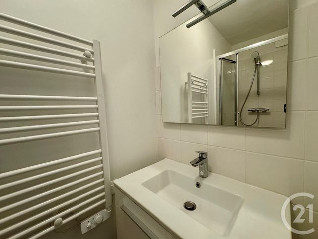 Appartement T4 &agrave; louer - 4 pi&egrave;ces - 90 m2 - Nantes - 44 - PAYS-DE-LOIRE