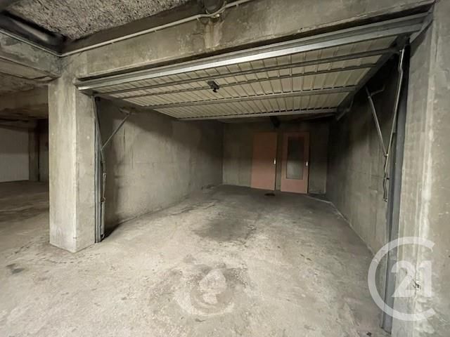 parking - NANTES - 44