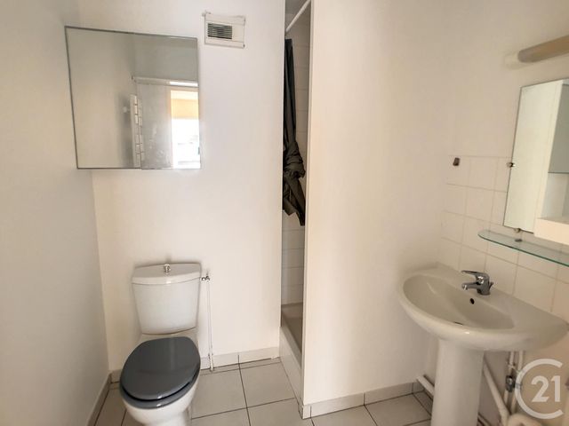 Appartement T3 &agrave; louer - 3 pi&egrave;ces - 57,68 m2 - Nantes - 44 - PAYS-DE-LOIRE