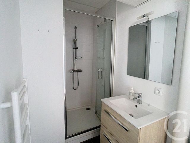 Appartement T3 &agrave; louer - 3 pi&egrave;ces - 25,60 m2 - Nantes - 44 - PAYS-DE-LOIRE