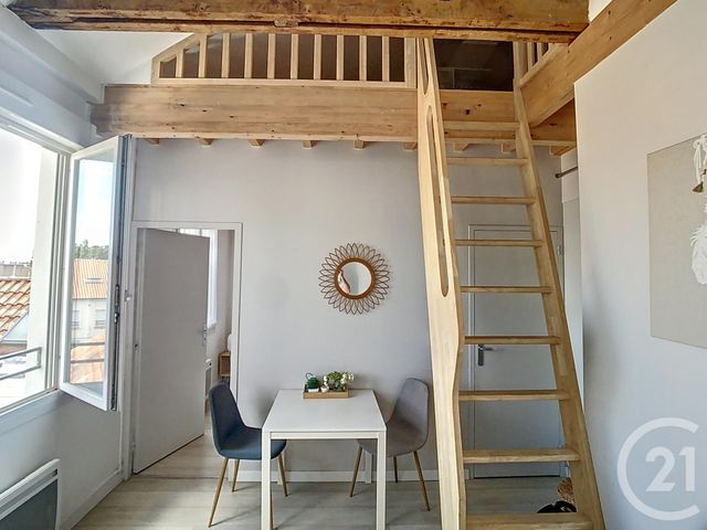 Appartement T3 &agrave; louer - 3 pi&egrave;ces - 25,60 m2 - Nantes - 44 - PAYS-DE-LOIRE