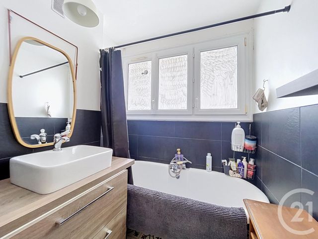 Appartement T3 &agrave; louer - 3 pi&egrave;ces - 76,48 m2 - Nantes - 44 - PAYS-DE-LOIRE
