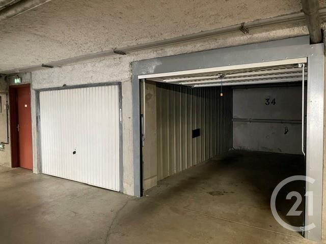 parking - NANTES - 44